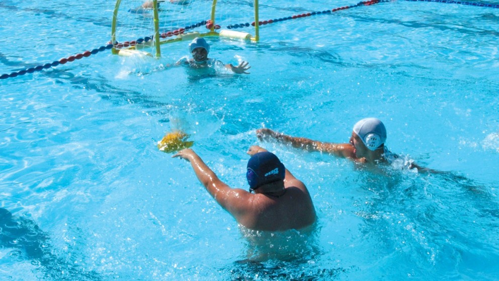 Aquagol nella piscina esterna